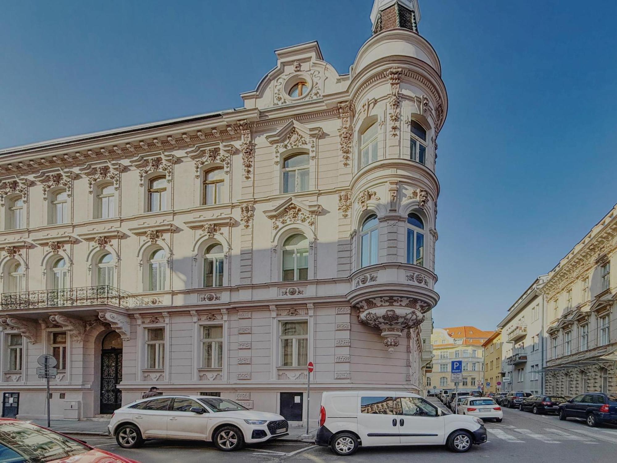 Beautiful Condo At The Old Town Bratislava Exterior foto
