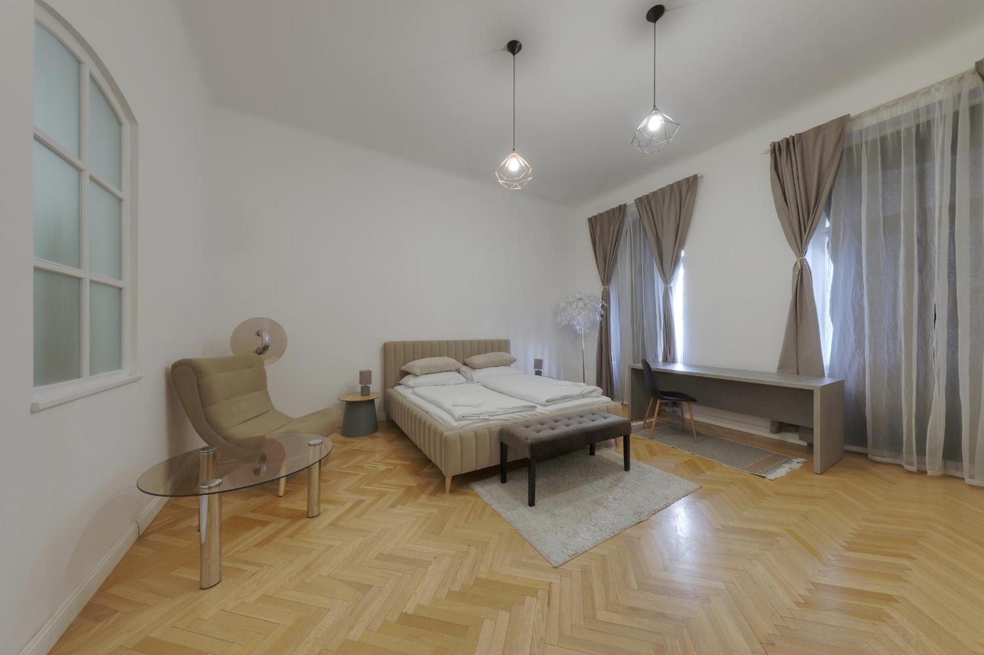 Beautiful Condo At The Old Town Bratislava Exterior foto