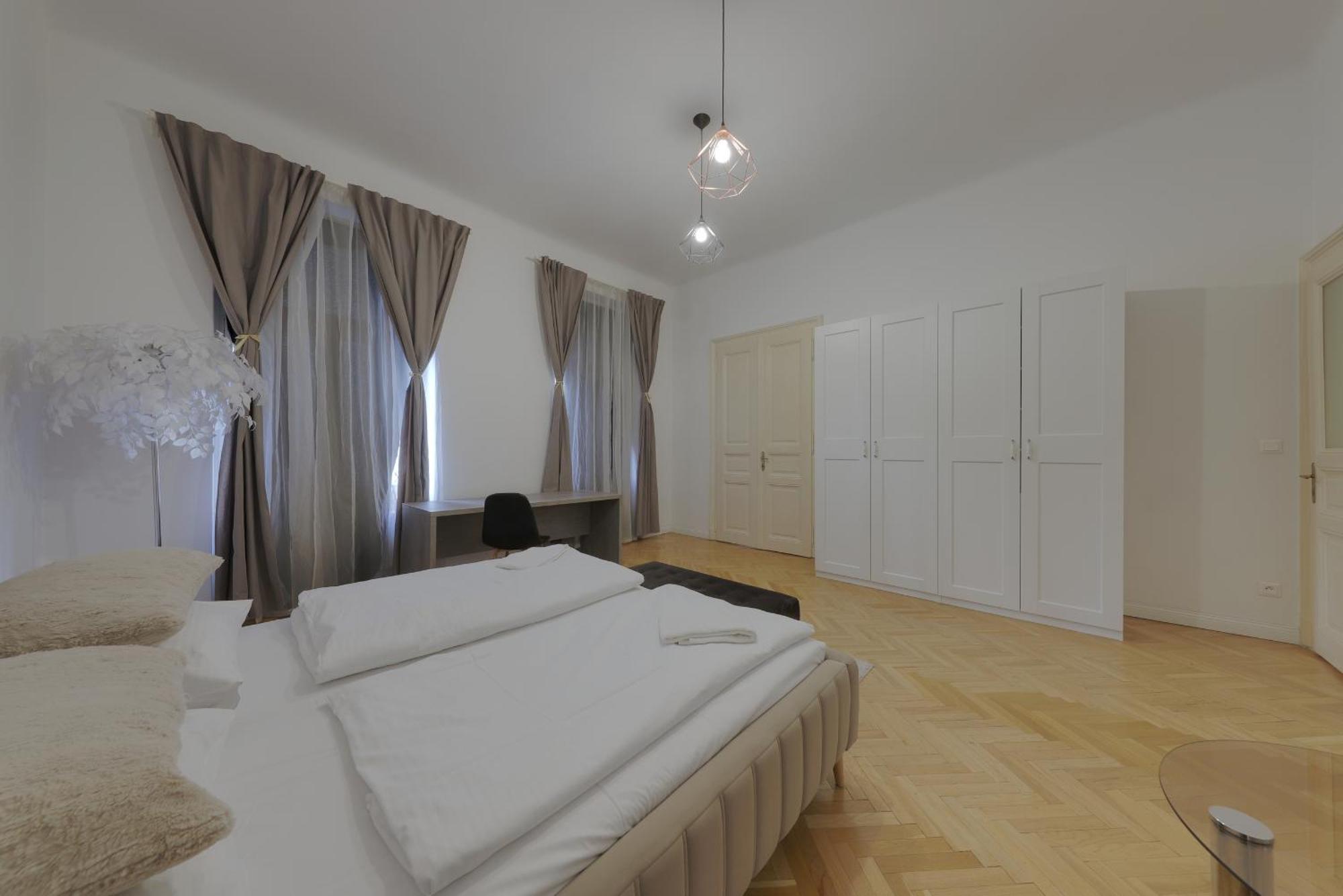 Beautiful Condo At The Old Town Bratislava Exterior foto