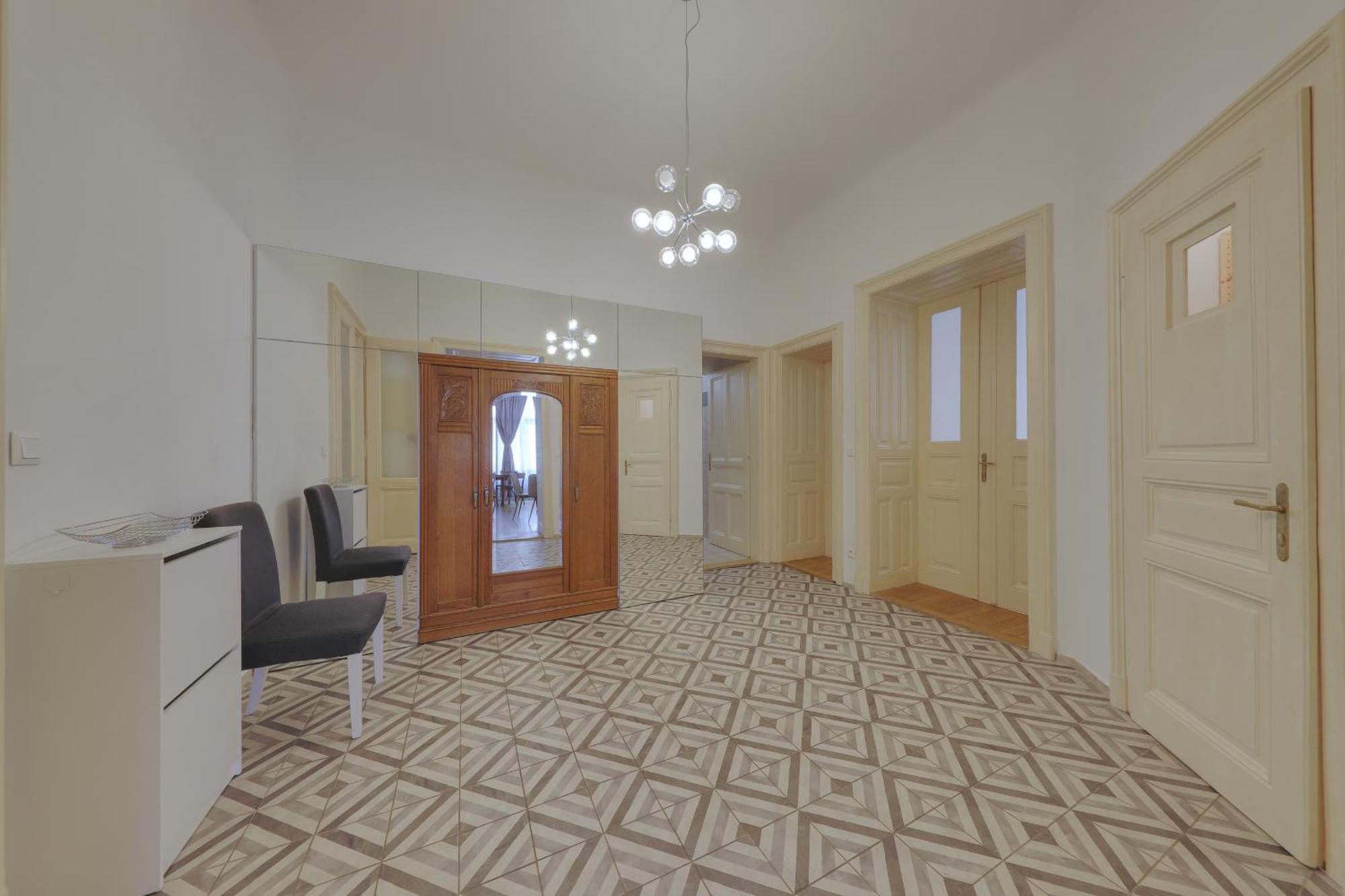 Beautiful Condo At The Old Town Bratislava Exterior foto
