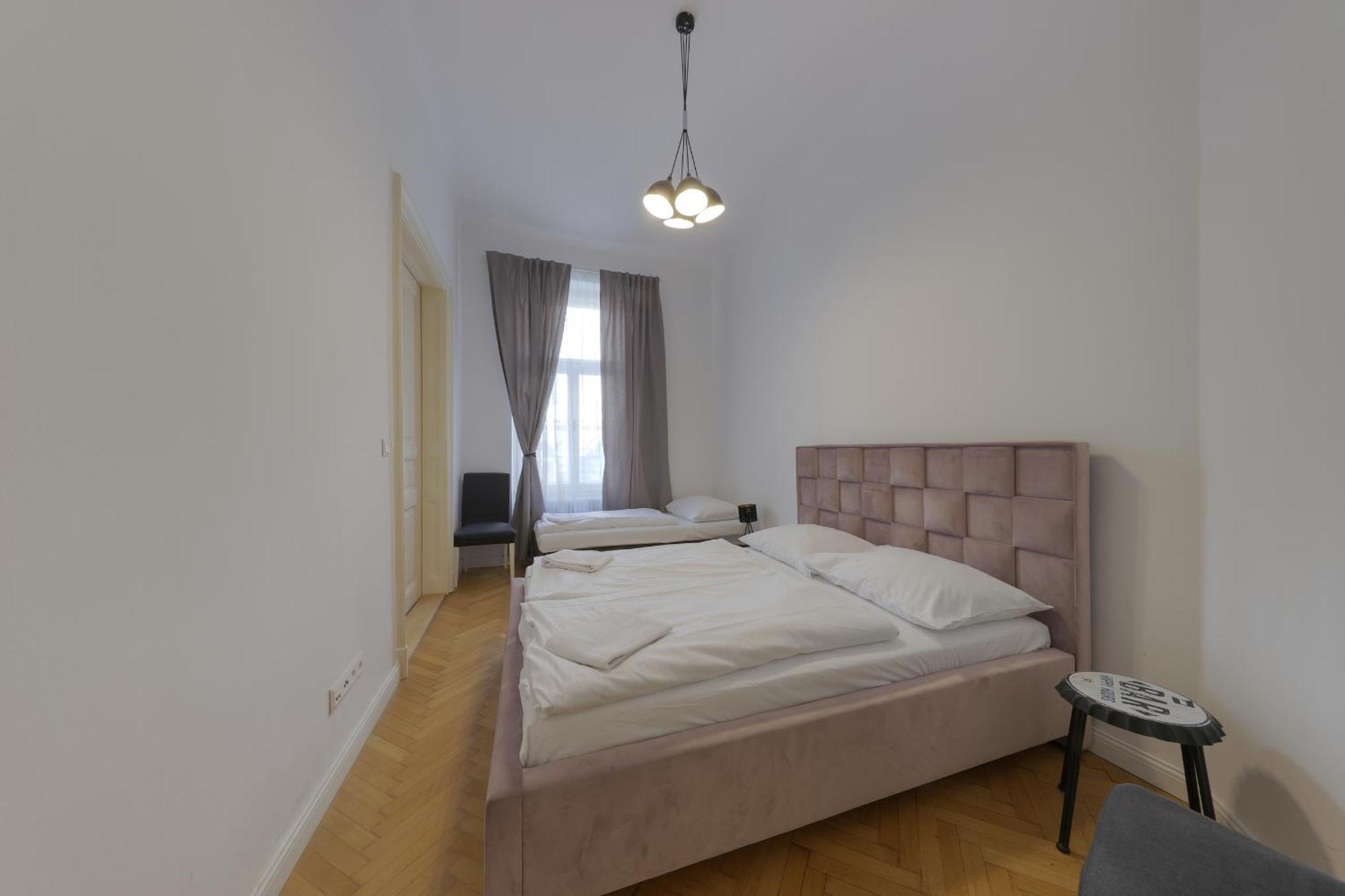 Beautiful Condo At The Old Town Bratislava Exterior foto