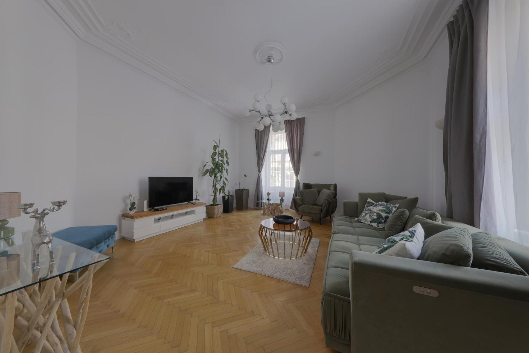 Beautiful Condo At The Old Town Bratislava Exterior foto