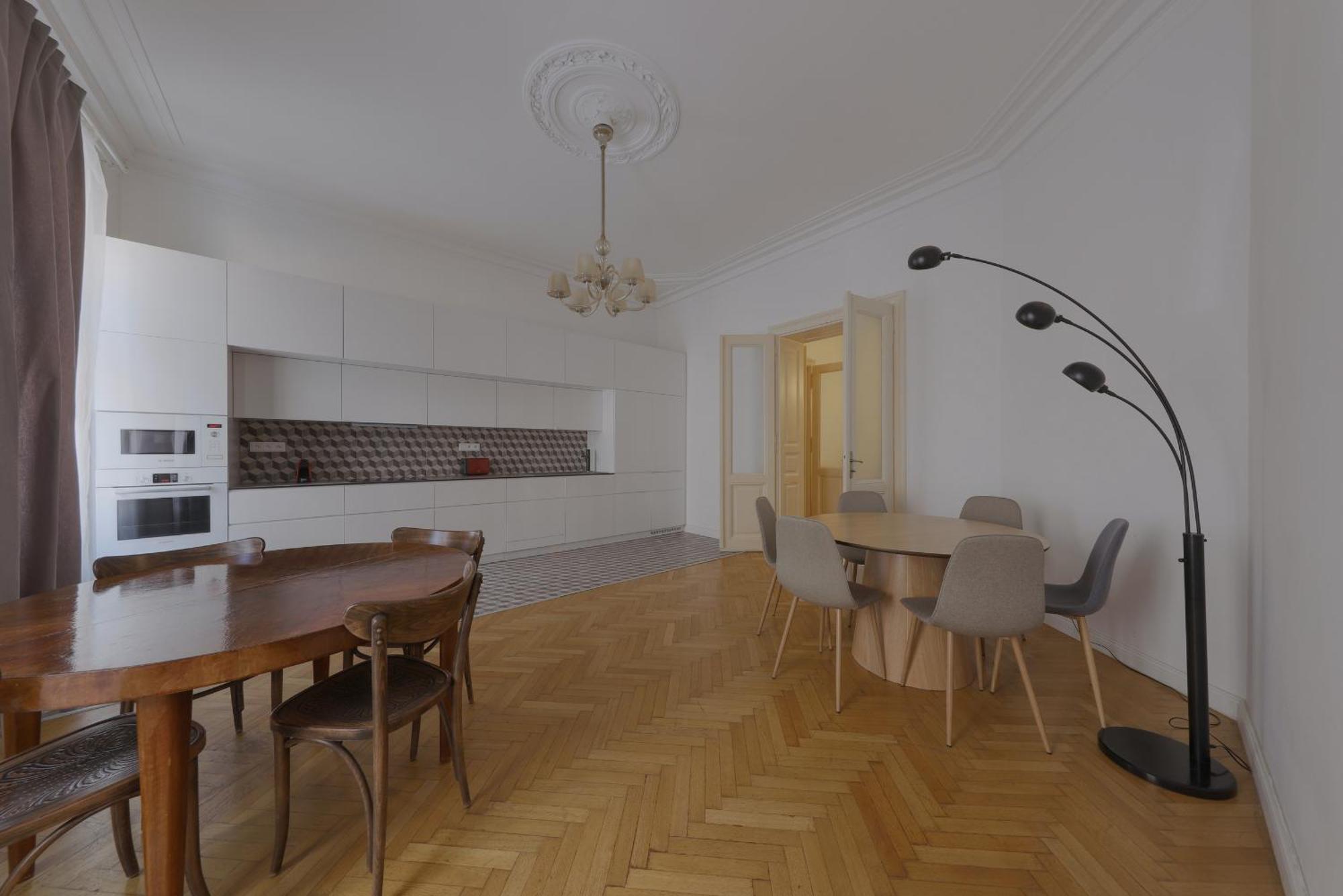 Beautiful Condo At The Old Town Bratislava Exterior foto