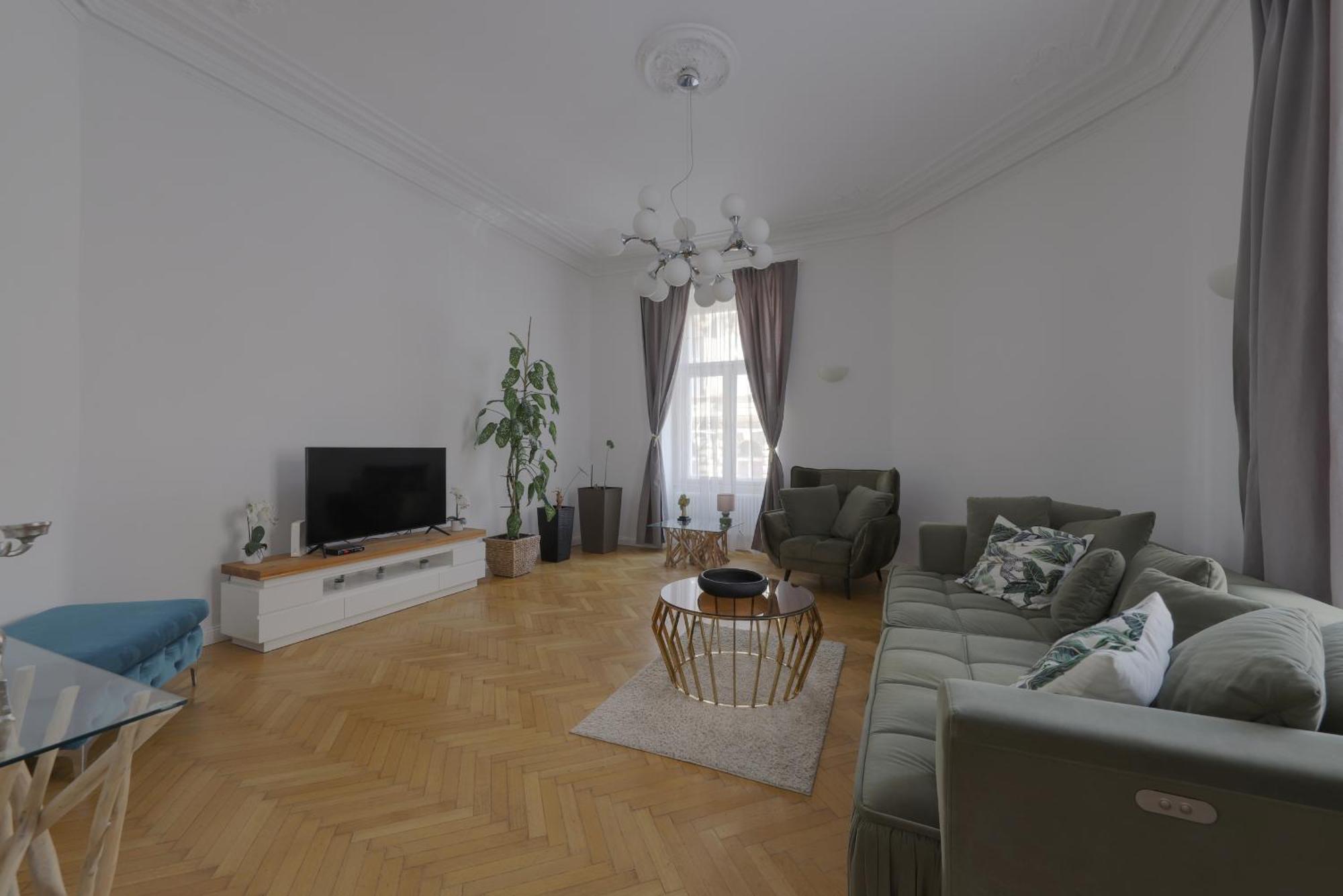Beautiful Condo At The Old Town Bratislava Exterior foto